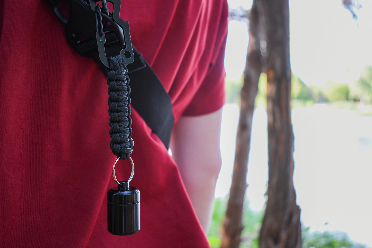 The Ready Roll – Mini Metal Dice Paracord Keychain | TTRPG Anywhere